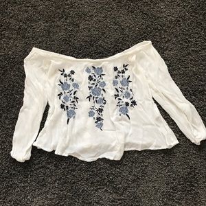 Abercrombie and fitch of the shoulder top!